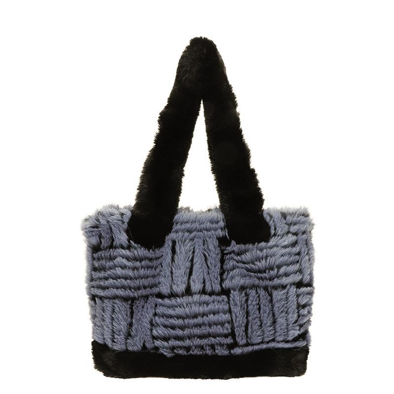 Autumn and winter plush bag women's new casual texture retro commuter shoulder bag large capacity plush tote bag