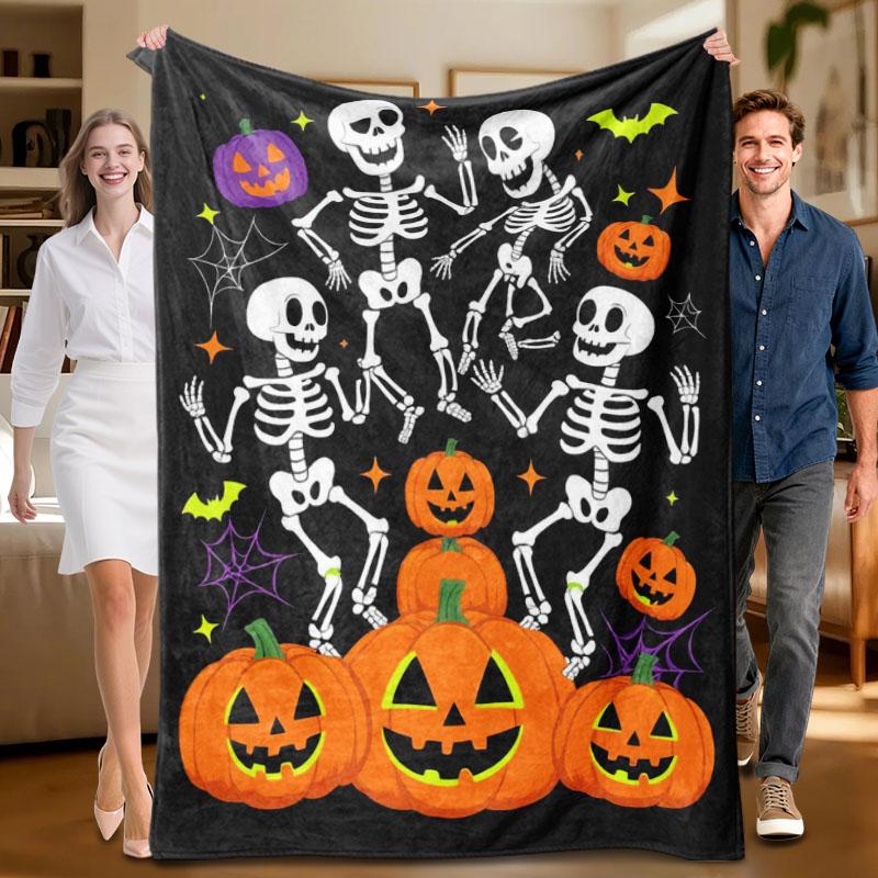 

1 piece Halloween-themed black flannel blanket with skeletons and pumpkins, soft for sofa, bed, office, all-season use. 70x100cm
