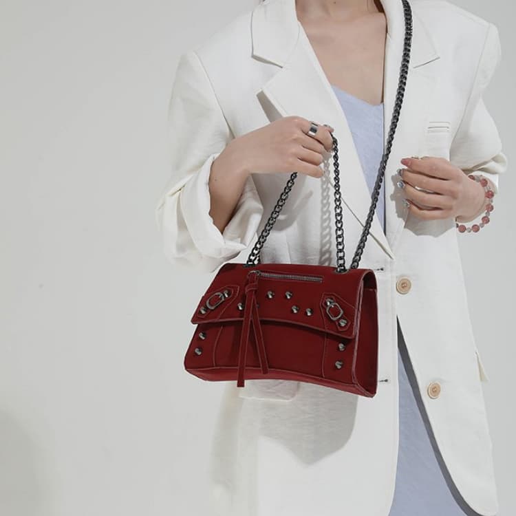 Rivet locomotive bag women's metal chain shoulder messenger bag
