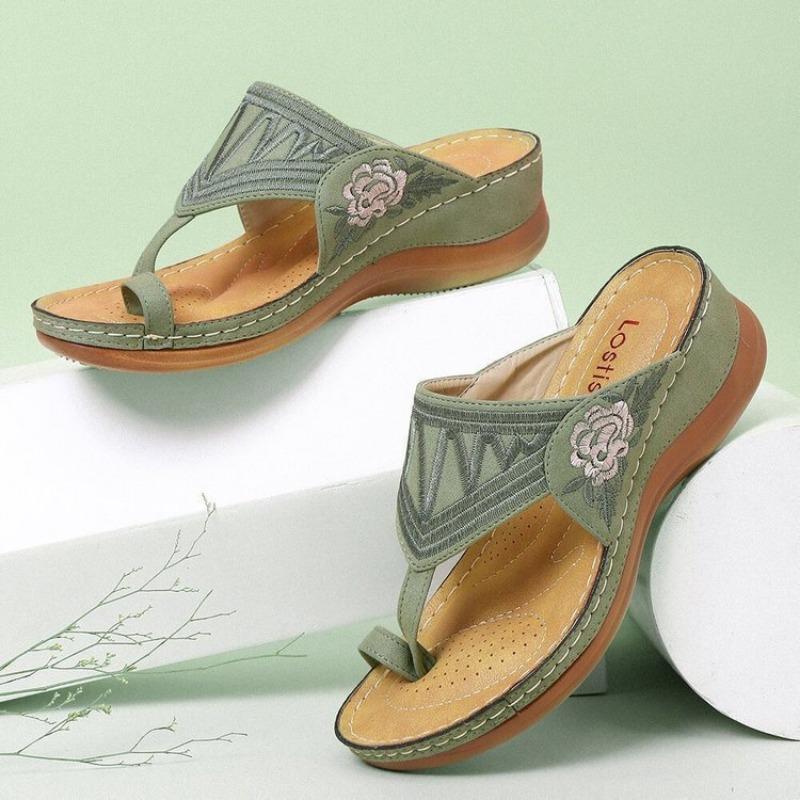 Summer new sandals women's large size simple embroidered flower sandals breathable toe flip-flops