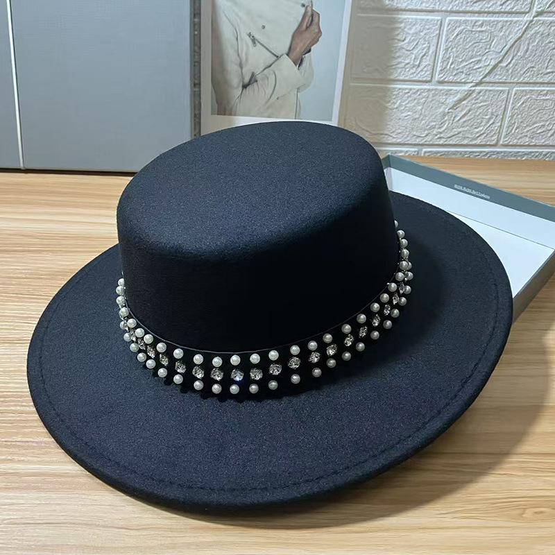 Autumn and Winter New French Pearl Flat Top Top Hat Female Hepburn Style Retro British Style Jazz Hat Woolen Sun Hat Tide