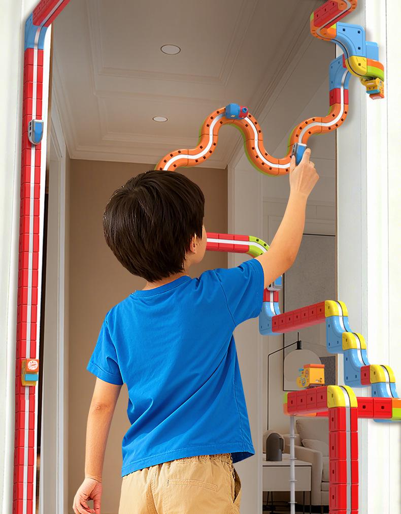Electric High-Speed Magnetic Train Set with 3D Track - DIY Educational Assembly Blocks for Kids