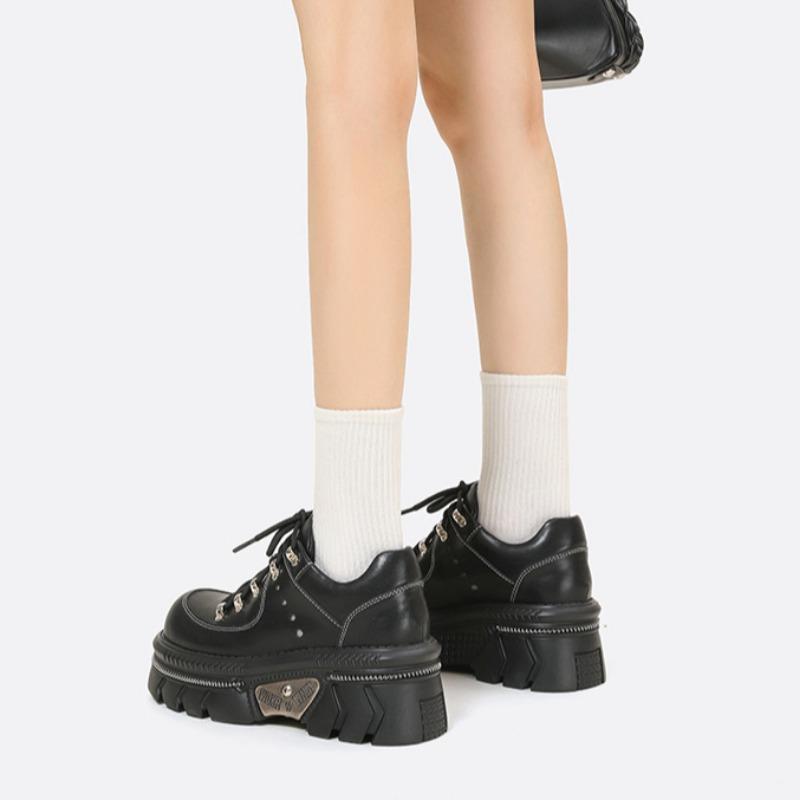 Chaussures basses en métal à semelle muffin pour papa, chaussures polyvalentes à plateforme et à tête ronde, style punk, pour femmes