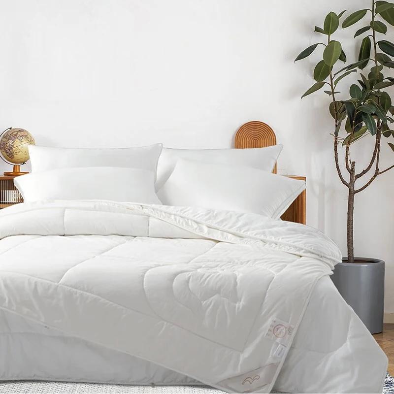 

Mercury Home Textiles All-Season Dual-Layer Polyester Quilt