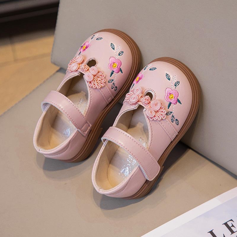 Fashion Girls' Shoes Spring New Kids Embroidered Leather Shoe Soft Soled Girls Casual Shoes Anti Slip Child Performance Shoe