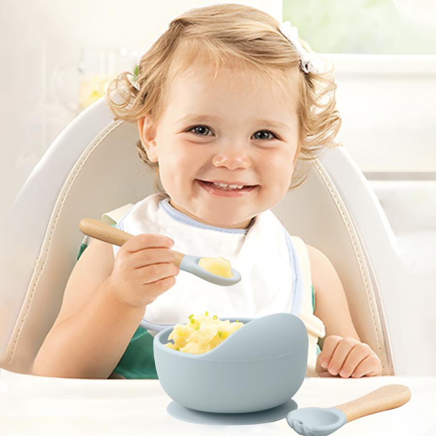 Color Kids Baby Silicone Feeding Bowl Set Food Grade Dishes Plate For Kids Wooden Handle Spoon Fork Training Baby Stuff