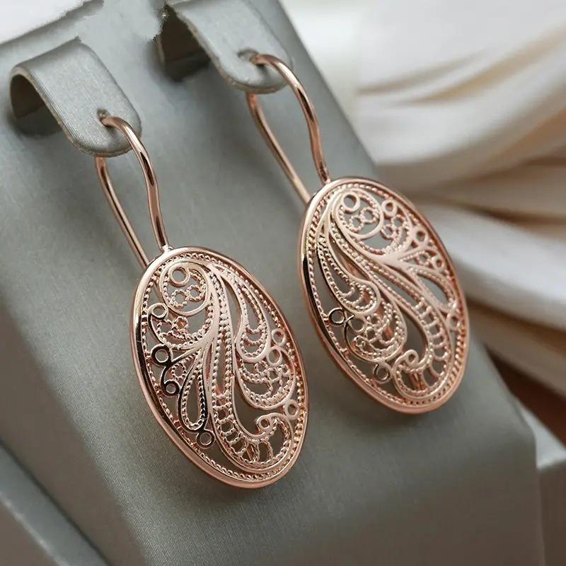 He Is Retro, Hollow, Elegant, Artistic, Daily Party, Fashionable and Exquisite. 1CM*3CM