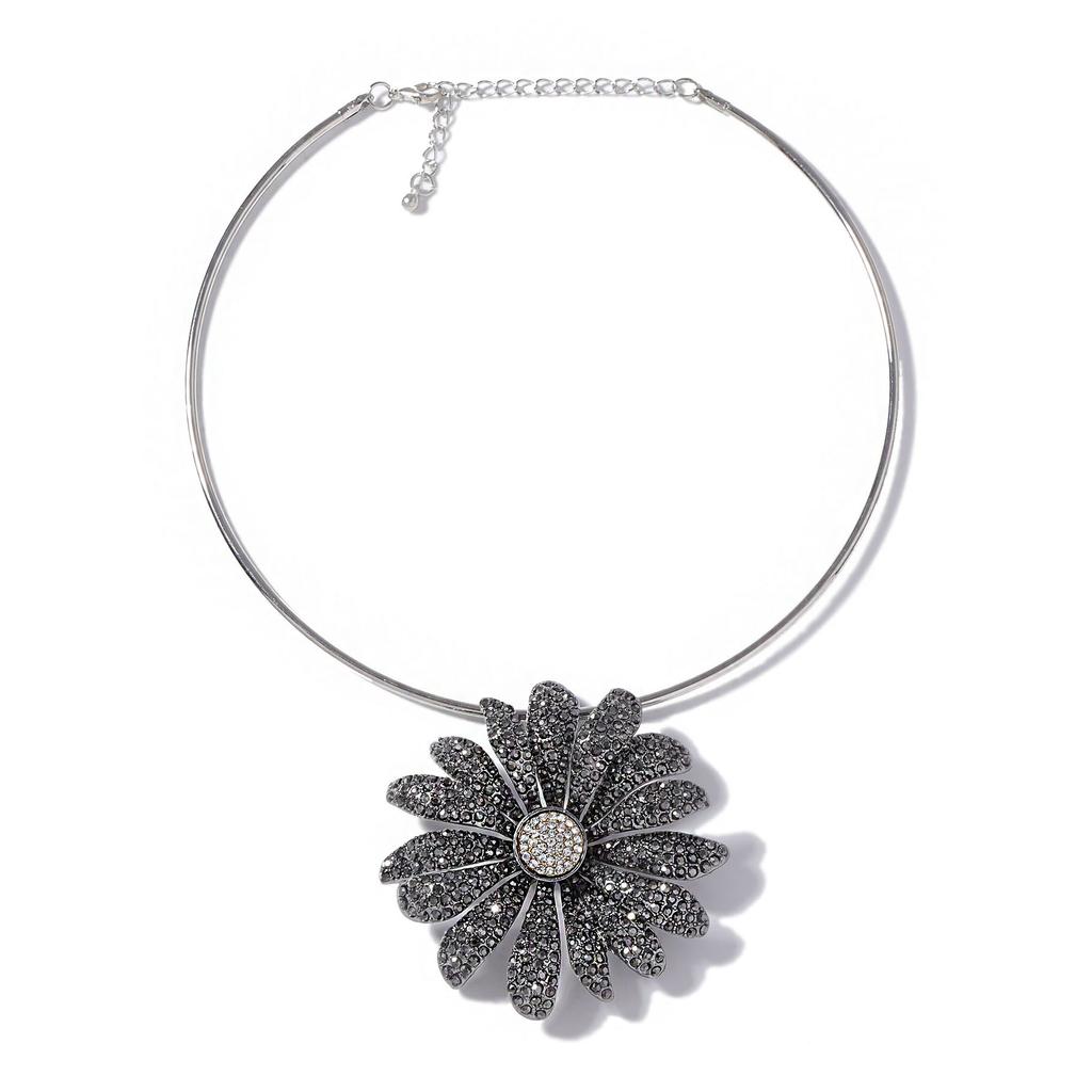 European and American fashion personality retro alloy full diamond exquisite heavy industry large flower pendant collar evening banquet model