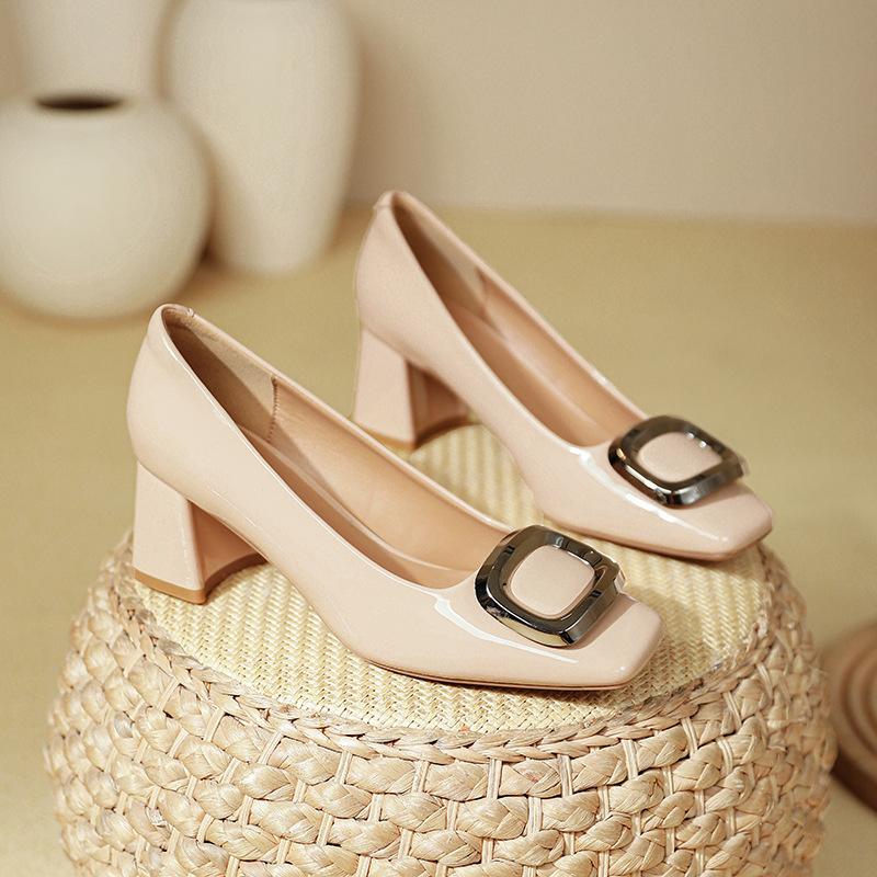 French Light Mouth Single Shoes Thick Heel Red Wedding Shoes 2025 Autumn New Patent Leather Nude Square Head High Heels Are Not Tired