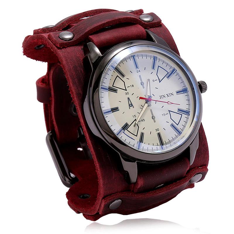 Retro Style Adjustable Cowhide Bracelet Watch - Trendy Unisex Accessory