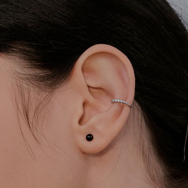 Hei ONYX BALL EARRING