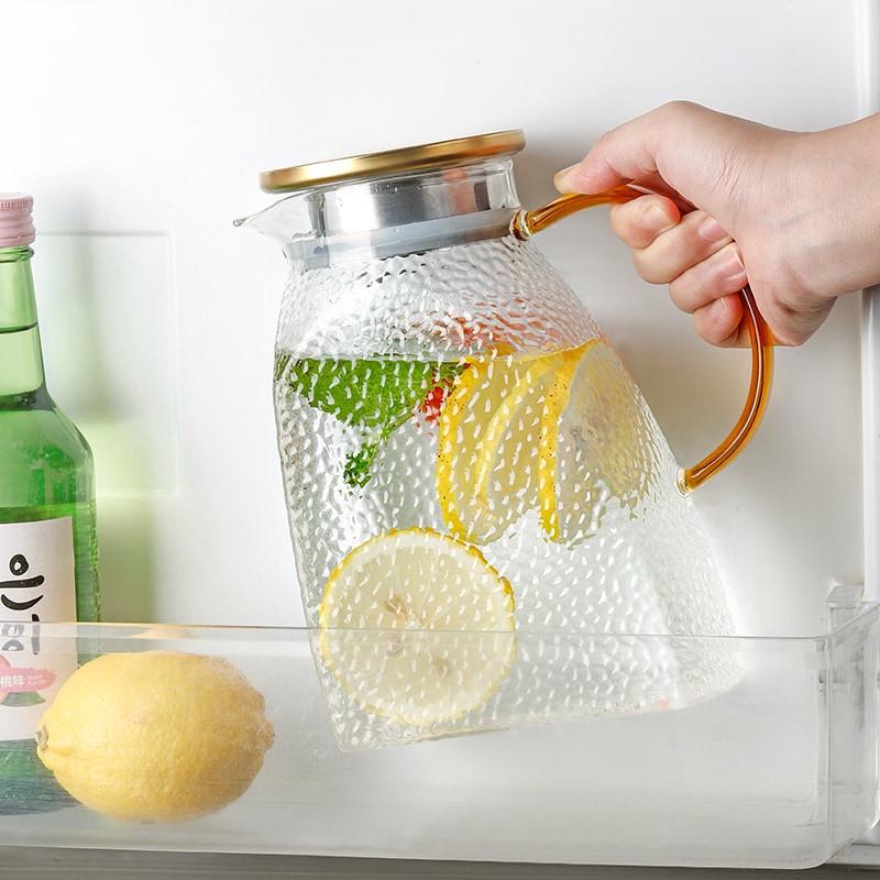 Hammered Textured Glass Pitcher: Large Capacity, Heat-Resistant, High Borosilicate for Cold Water & Juice