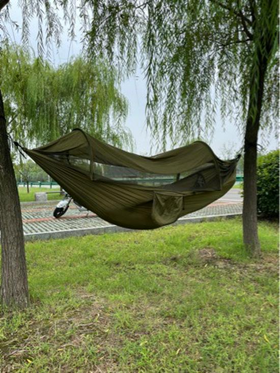 Outdoor Double Hammock: Thickened, Mosquito-Proof, Anti-Rollover for Adults & Kids, Perfect for Camping, Picnics and Hanging on Trees