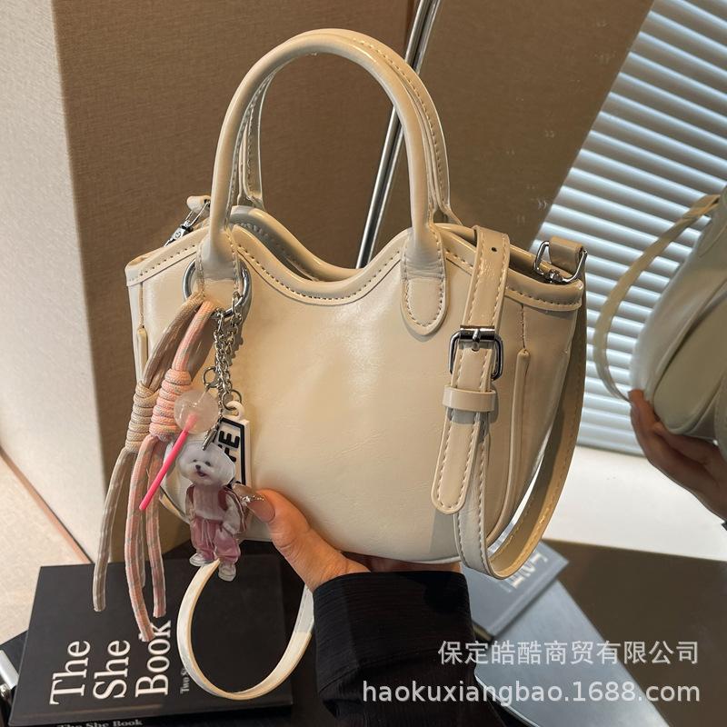 Large-capacity Bag Women's Spring and Summer Versatile 2025 New Retro Casual Shoulder Messenger Bag Simple Commuter Tote Bag