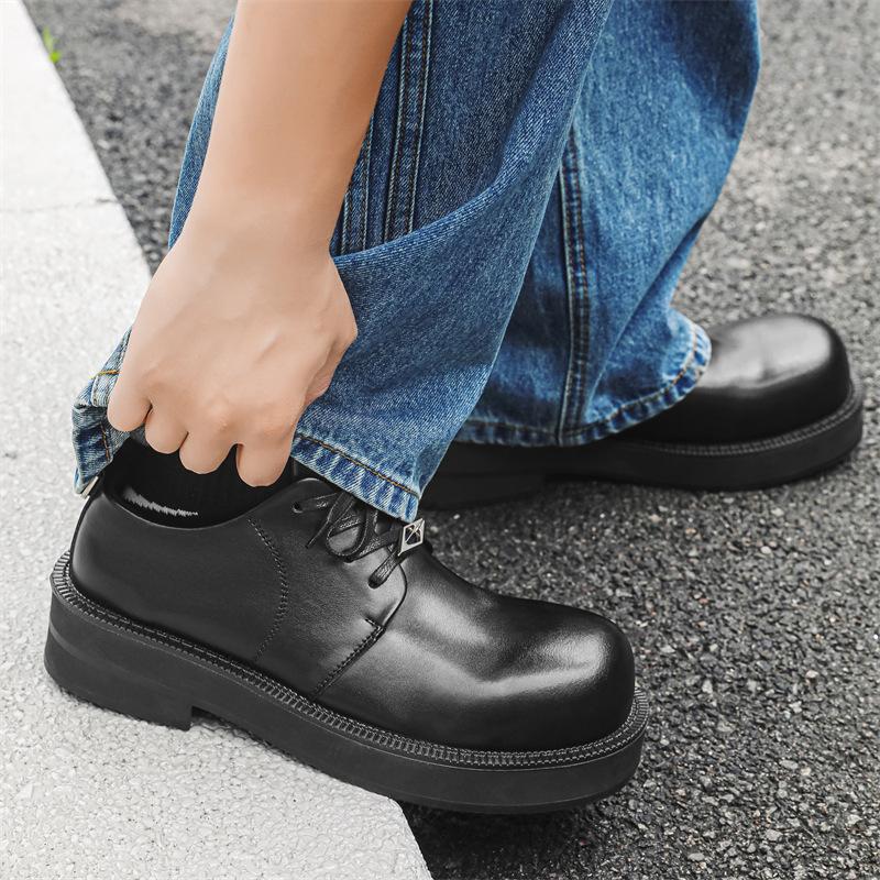 

2024 нишевая обувь Дерби мужские британские универсальные черные туфли с круглым носком маленькие кожаные туфли увеличивающие рост студенческие повседневные туфли 57322-J 38 чёрный