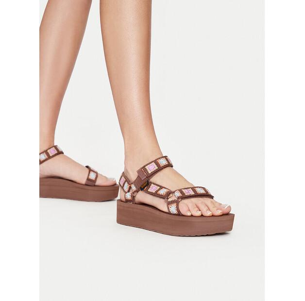 Teva Flatform Universal Crochet Sandals