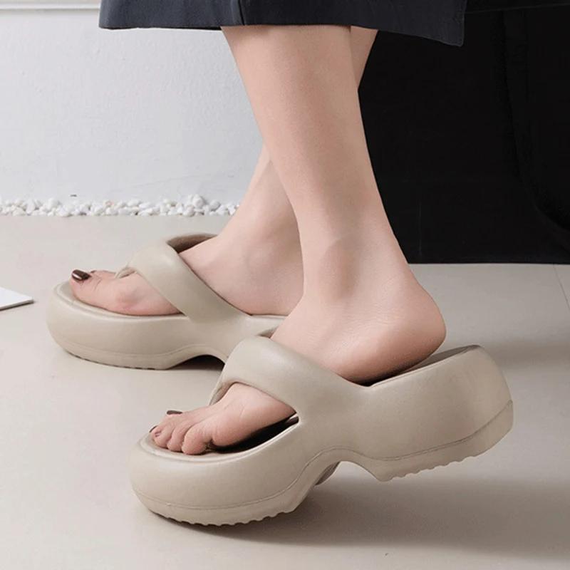 Fashion Fashion White Platform Flip Flops Women Thick Sole Eva Slippers Clip Toe Wedge Sandals Woman 2025 Summer Non Slip Beach Slides