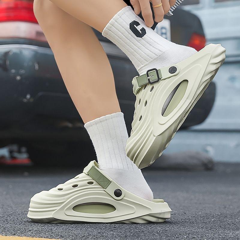 Fashion Shevalues 2025 New Men's Slippers EVA Soft Sole Comfortable Male Hole Shoes Outdoor Leisure Beach Slides Fashion Summer Sandals