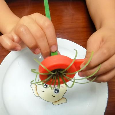 Utensili per frutta e verdura – Tritatutto e Affettatrici