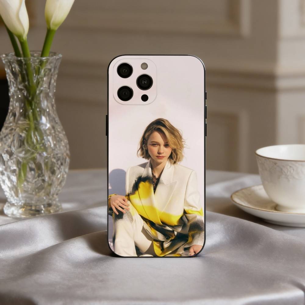 vibrant E-Emma M-Myers Actress Phone Case For iPhone 17pro,16,15,14,13,12,11 Plus,Pro Max,XS,Soft Silicone Black Cover