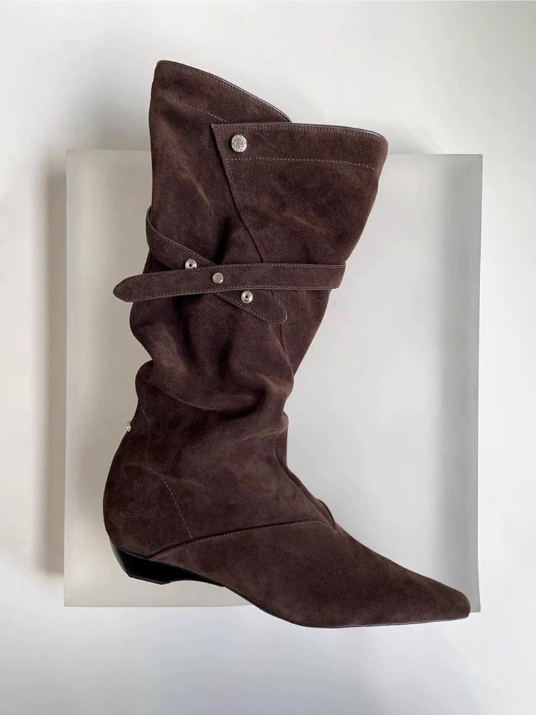 Schafleder~ Echtes Leder Retro Nischendesign gestapelte kurze Stiefel für Damen, V-Schnalle mit spitzen Western-Cowboystiefeln