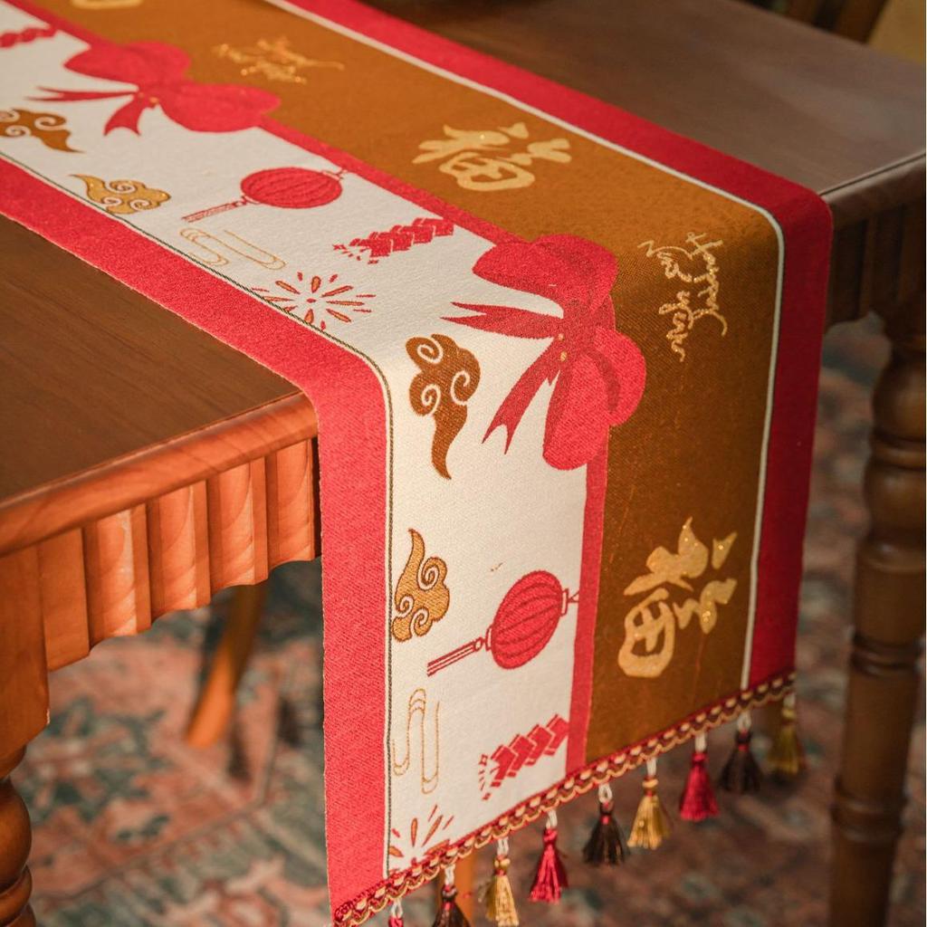 Jacquard Yarn-Dyed Christmas Snowman Reindeer Tassel Polyester Table/Bed Runner