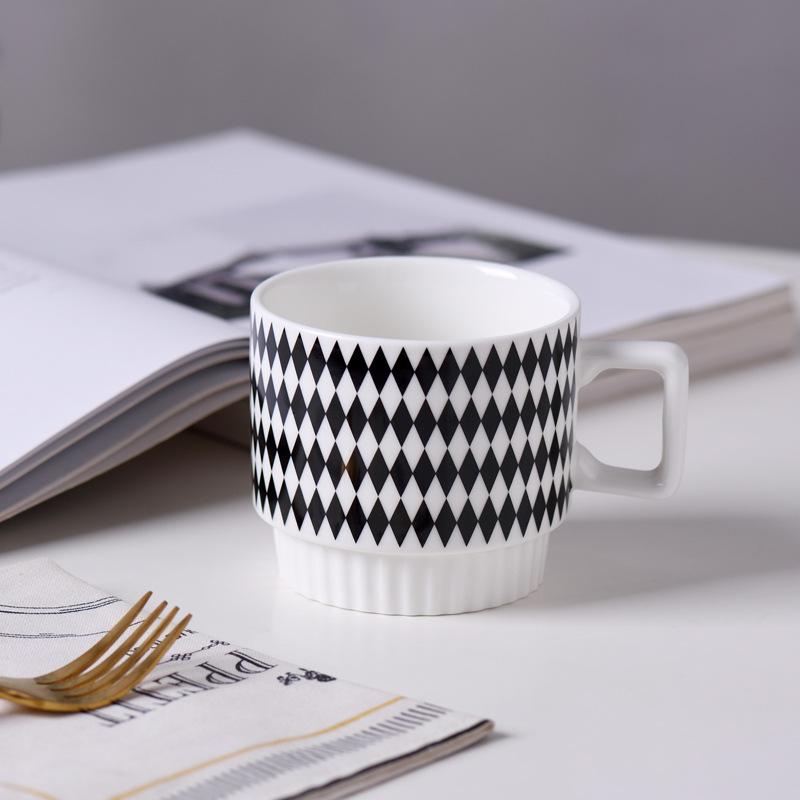1PCS Nordic Style Ceramic Mug Suitable For Iced American Cappuccino Dot Mug Striped Coffee Tea Cup Stackable Office Water Cup