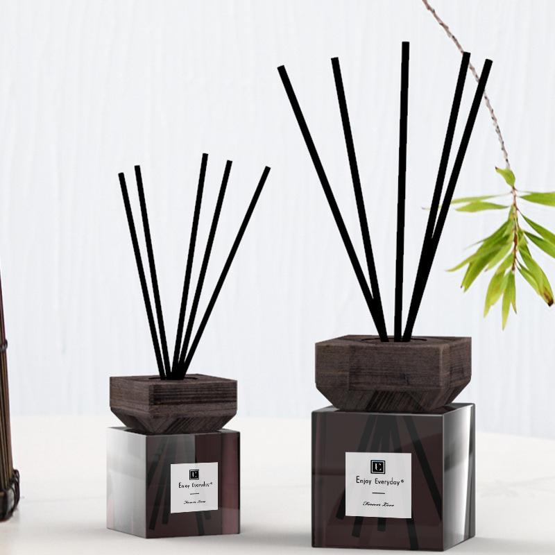 100ml/200ml Sqaure Aromatherapy Bottles Reed Diffuser Refill Accessaries Empty Glass Bottles Rattan Sticks and Wooden Caps