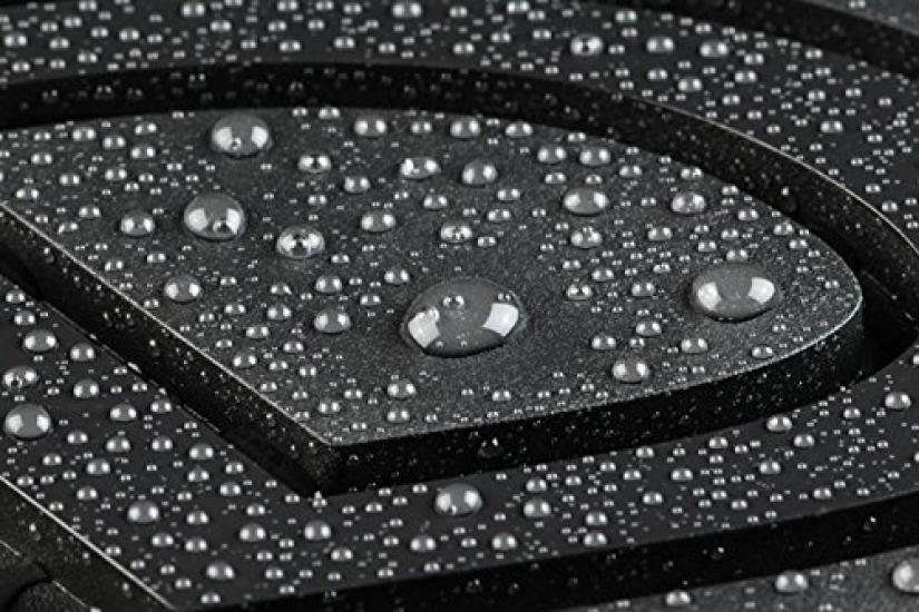 GARSON DAD Floor Mats for Toyota Hiace 200 Rubber Mats for Outdoor and Washable and Excellent Features Spiked (Driver's Side) HA360-01. D.A.D.