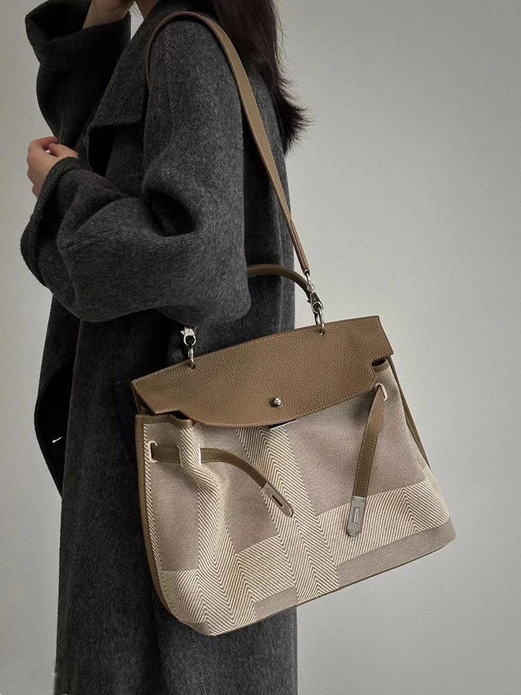 High-grade Canvas Platinum Bag - Women's 2025 Summer Retro, Large Capacity Shoulder Messenger with Wide Strap