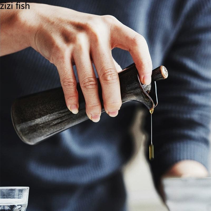 Ceramic Seasoning Bottle Oil Pot Oil Bottle Soy Sauce Pot Kitchen Supplies Spice Jar Vinegar Pot Seasoning Box Spice Tools