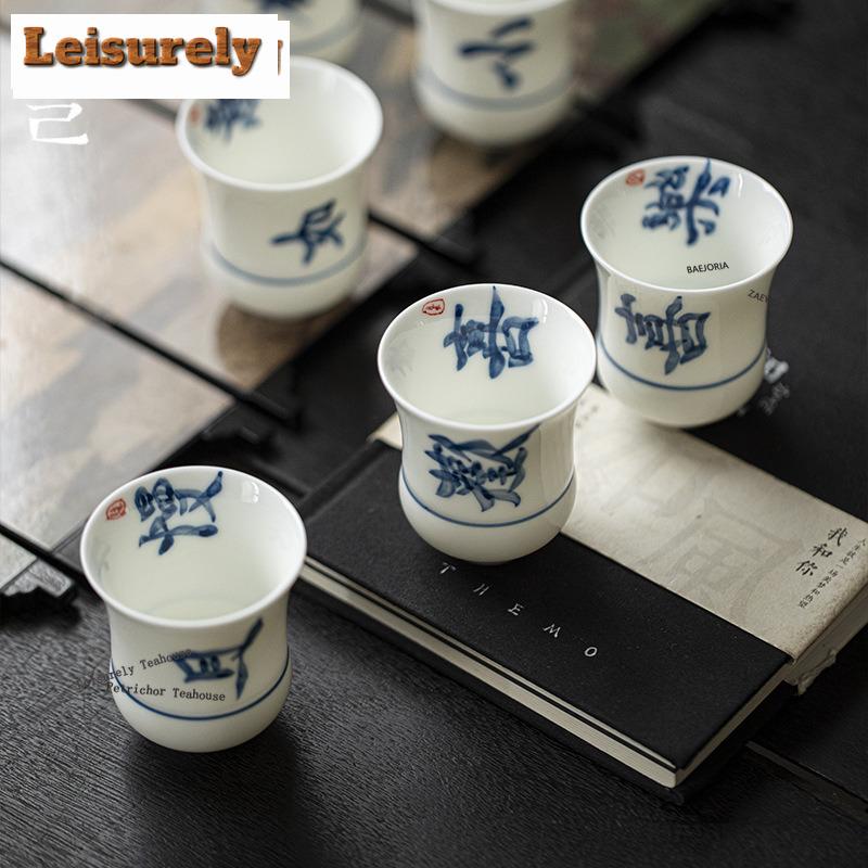 HOYIHM 1pc/lot Handwritten Blue And White Calligraphy Master Cup Jade Clay White Porcelain Tea Cup Smelling Fragrant Mug Teaset
