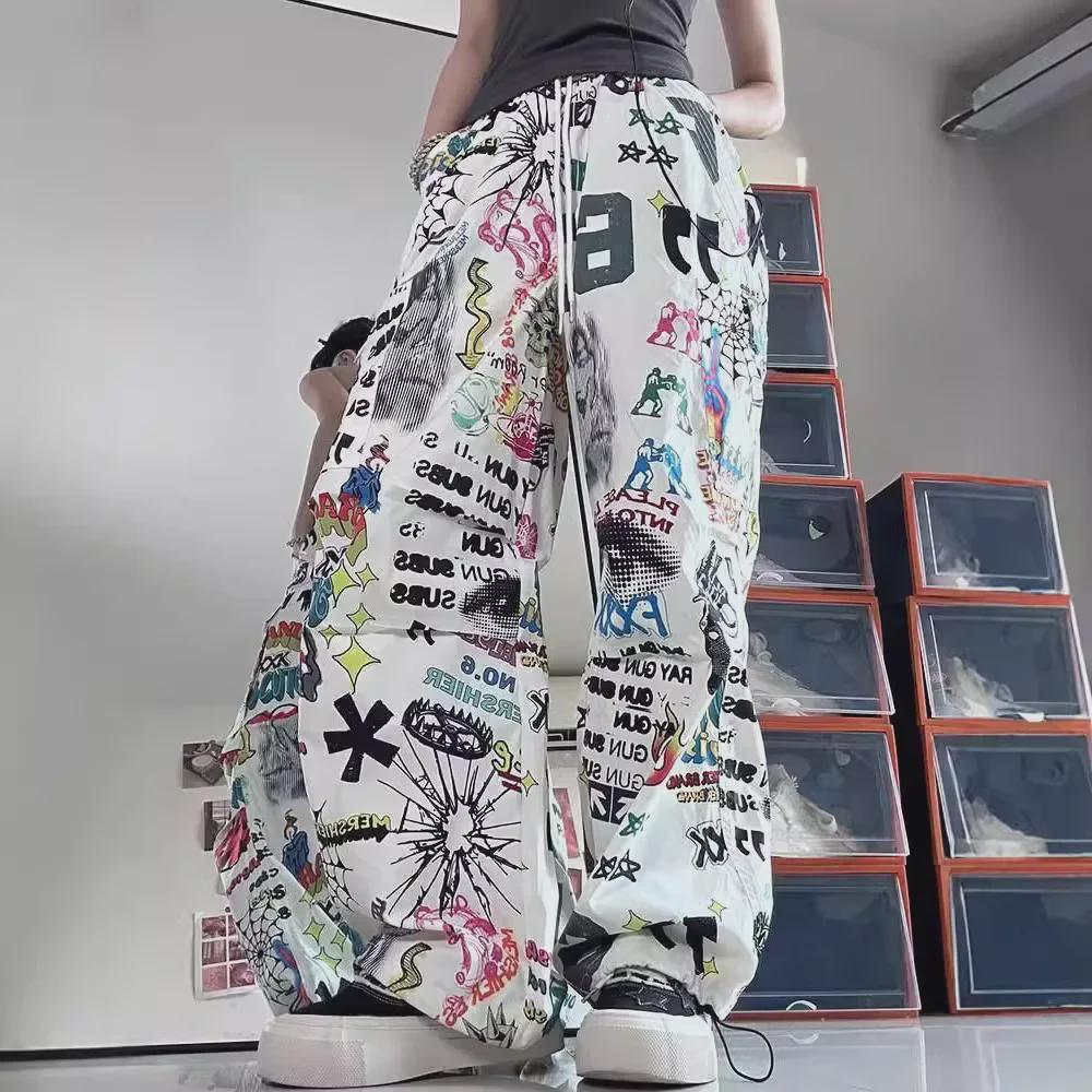 Unisex-Cargohose mit handbemaltem Graffiti-Camouflage-Muster