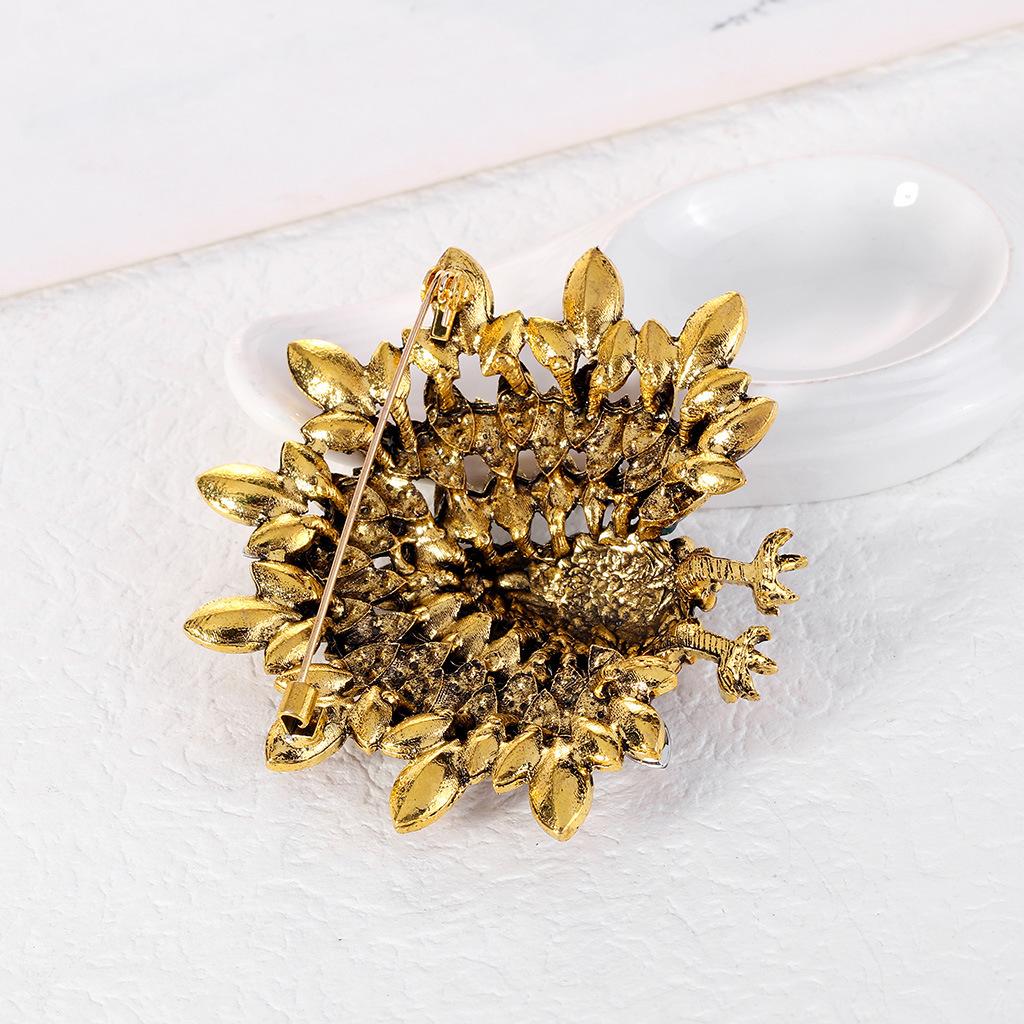 Creative Thanksgiving Rhinestone Turkey Brooch Large Fun Animal Pin Personalized Peacock Badge