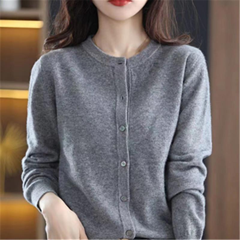 

Chic Gentle Round Neck Knitted Cardigan Women Slim and Thin Long Sleeves with Autumn and Winter Versatile Coat One Size серый
