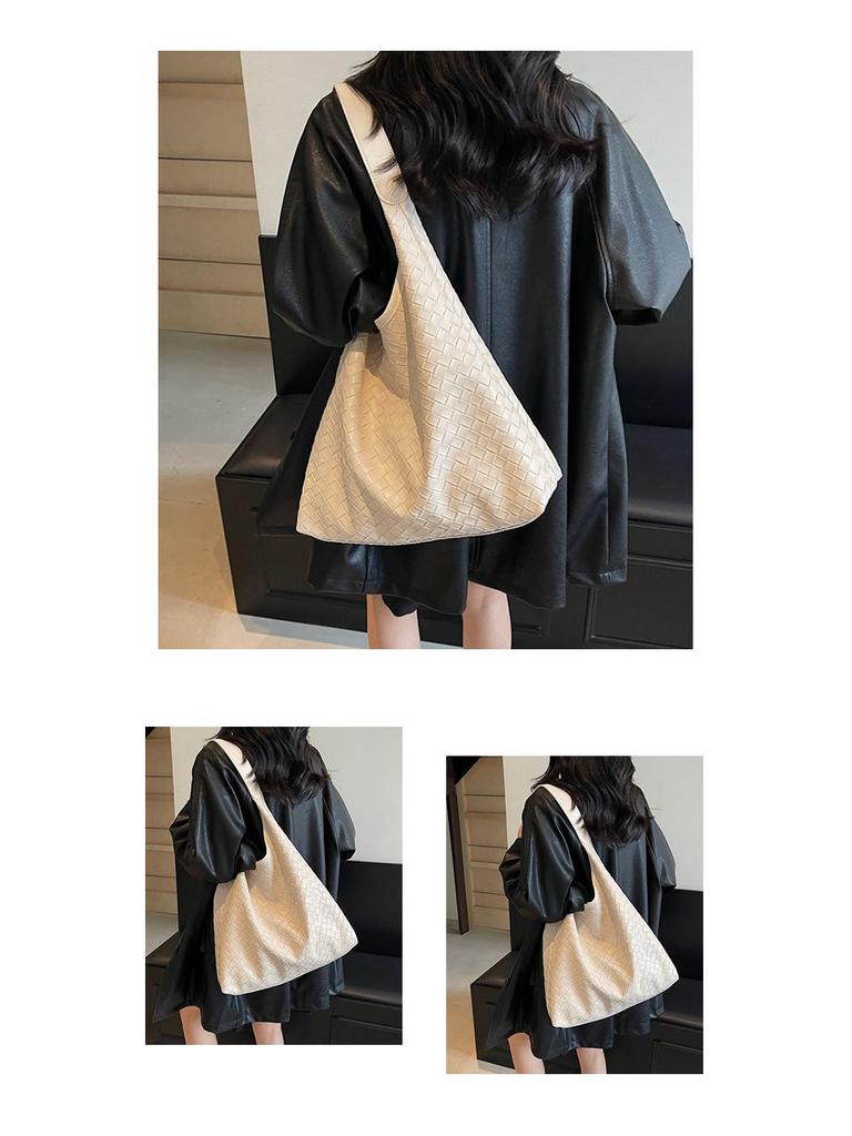 Women's Large-Capacity Fashionable Shoulder Bag for Work and Casual Use