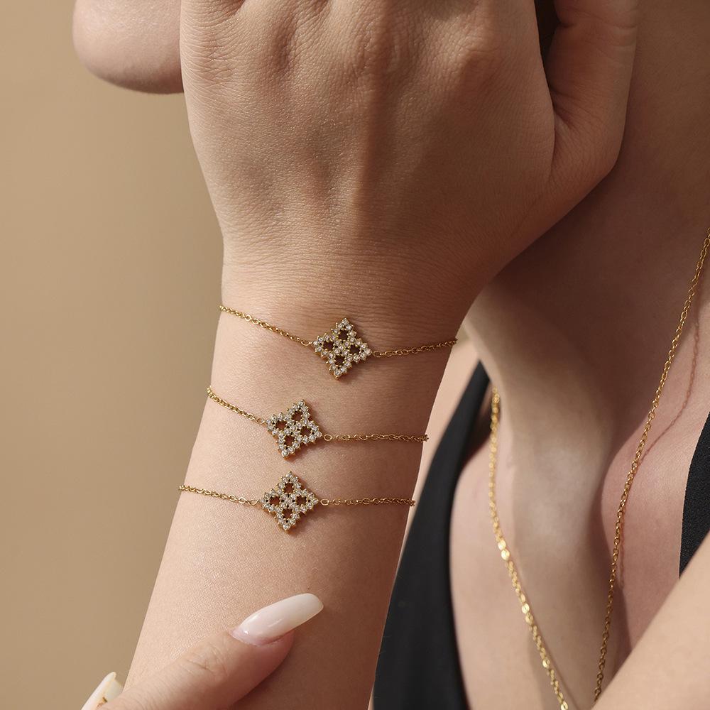 Qiong Yao 5A Zircon Four-Leaf Clover Clavicle Bracelet Set - European & American Style Stainless Steel Jewelry