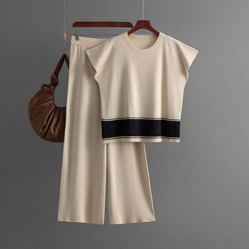 HNXC Women's Plate-size Set, A Loose and Slimming Women's Knitted Sweater, High-waisted and Wide-leg Trousers, A Fashionable Two-piece Set