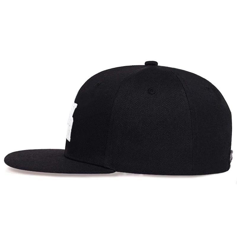 Unisex UWR Letter Embroidery Baseball Hats Spring Autumn Outdoor Adjustable Casual Hip-hop Trucker Caps Sunscreen Hat