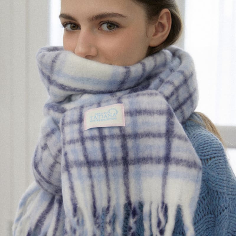 Tatiana Snug Checked Wool Blended Muffler MF8108 Blue