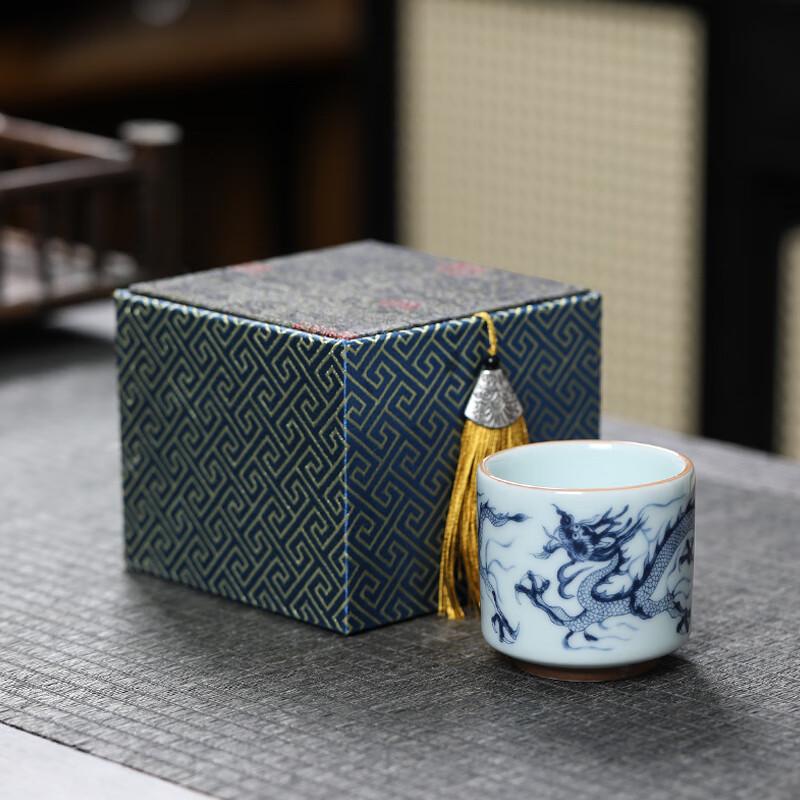 MULTIPOTENT Antique Blue & White Porcelain Dragon Tea Cup