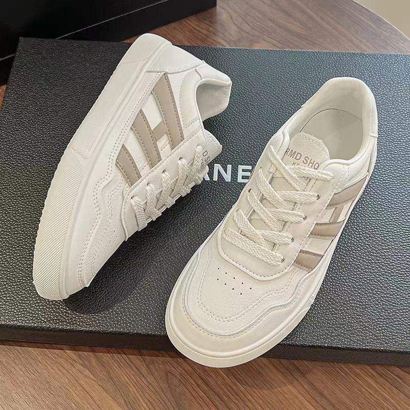 

Super soft and small lightweight sports little white shoes women s spring new soft-soled casual board shoes 40