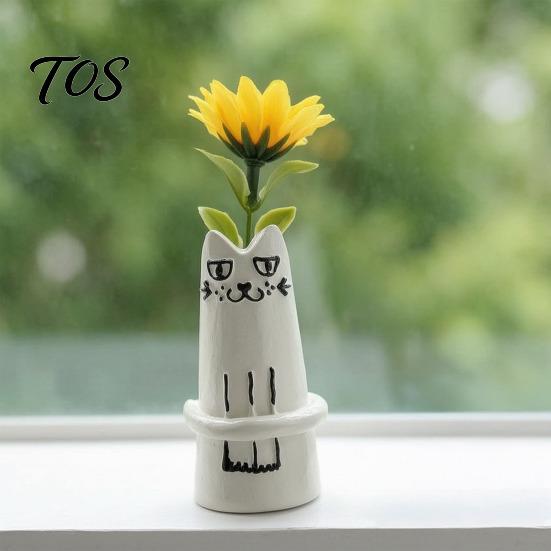 Decorative Dried Flower Container Creative Cat Shaped Vase, Minimalist Cartoon Kitten Tabletop Planter for Hand Carved Decor Fresh Flowers,