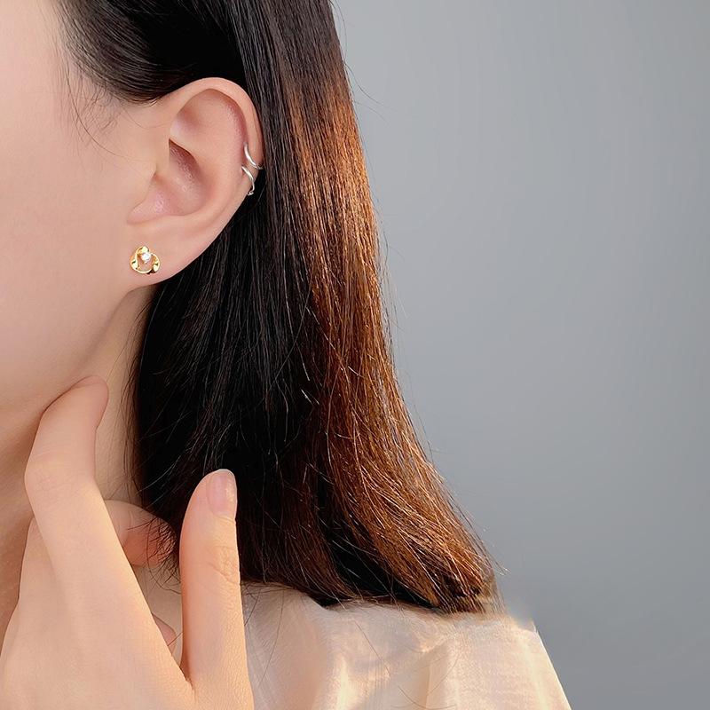 Fashionable Möbius Ring Earrings For Women Lamp Luxury Simple And High-End New Style Earrings Premium Durable Quality