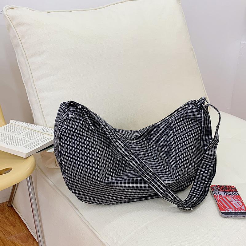 Bag diagonal cross women's casual shoulder plaid retro 2025 dumpling bag commuting light and large capacity literary bag women