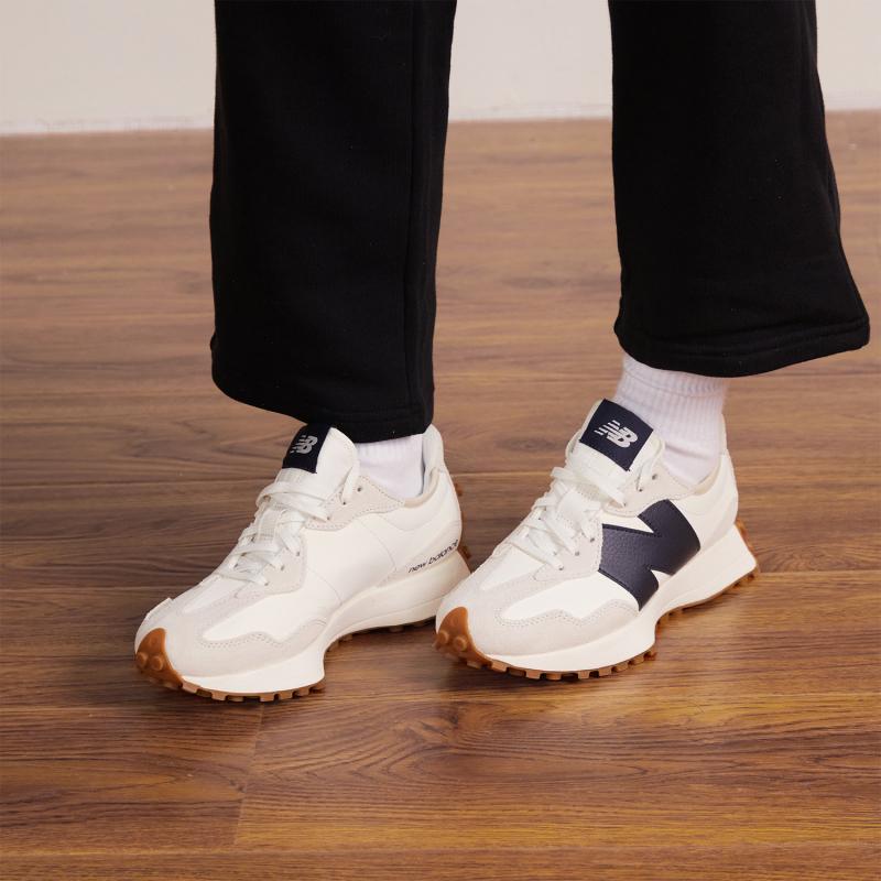 New Balance 327 Moonbeam Outerspace Women's Sneakers WS327KB