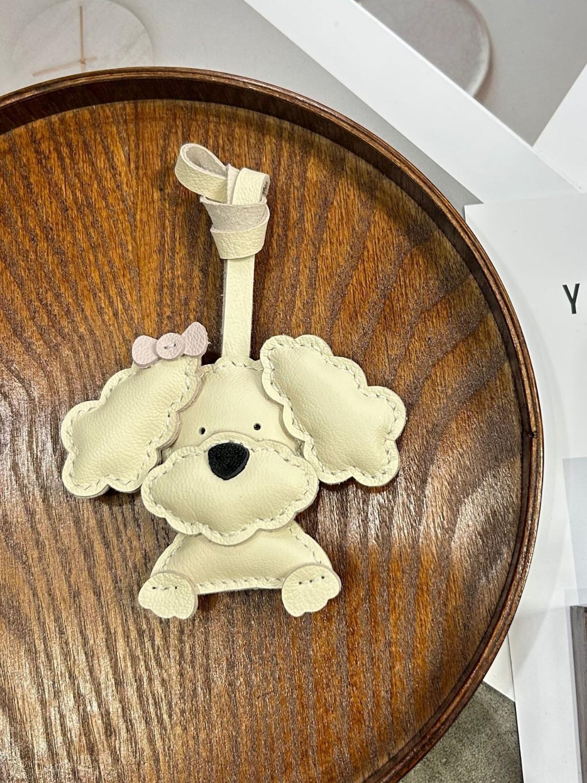 Teddy Dog Pendant Bag Niche Decoration Cute Cartoon Backpack Car Keychain белый