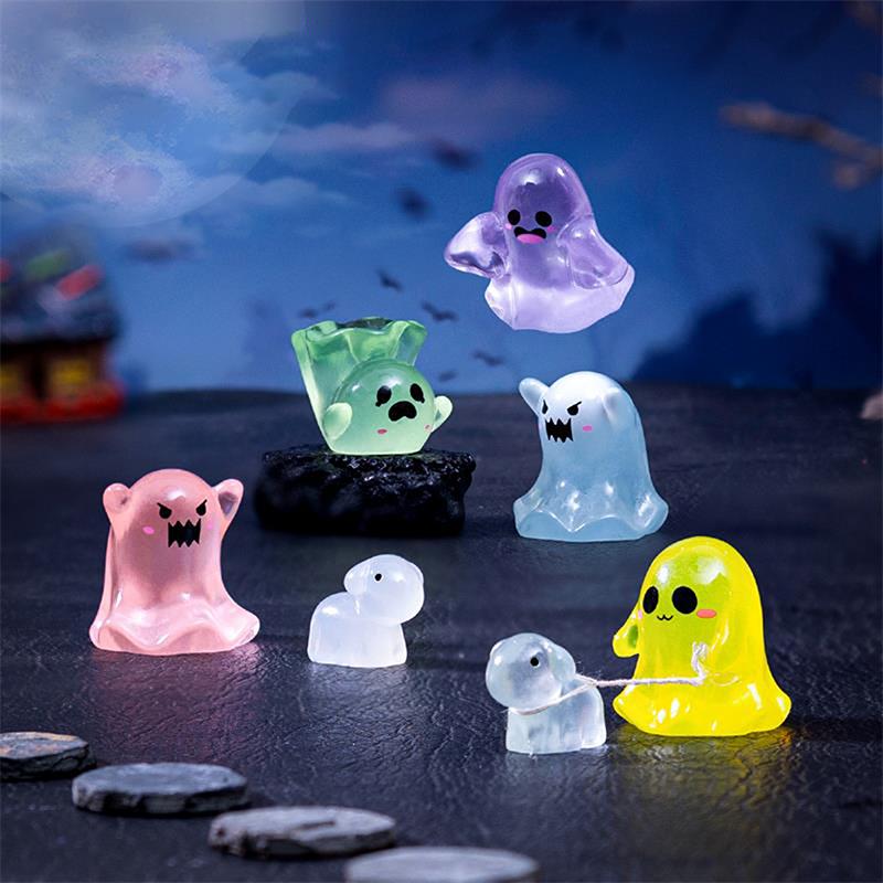 5 szt. Urocza lalka duch świecąca w ciemności, miniaturowe modele, dodatek DIY, dekoracja domku dla lalek, ozdoby na Halloween, zabawka świecąca w ciemności