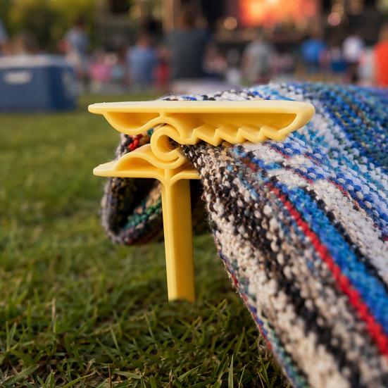 4 Stück Strandtuch-Befestigungsclip-Hering, Winddichte Outdoor-Picknickdecke Sandspikes, Tragbarer Deckenhalter Picknickmatte Klemmen