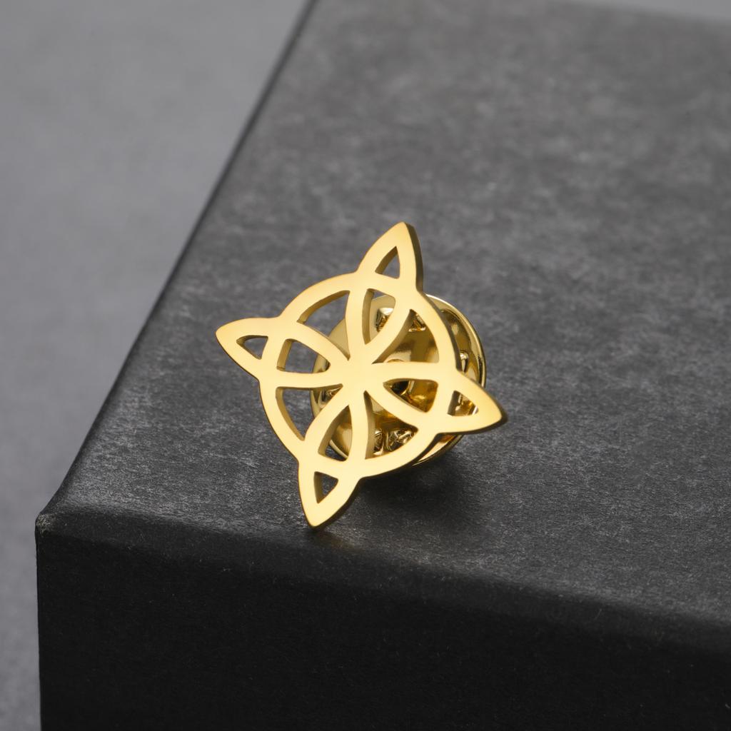 LIKGREAT Vintage Witch Knot Brooch for Women Men Stainless Steel Celtics Knot Pin Badge Wicca Protection Amulet Lapel Pins Gift